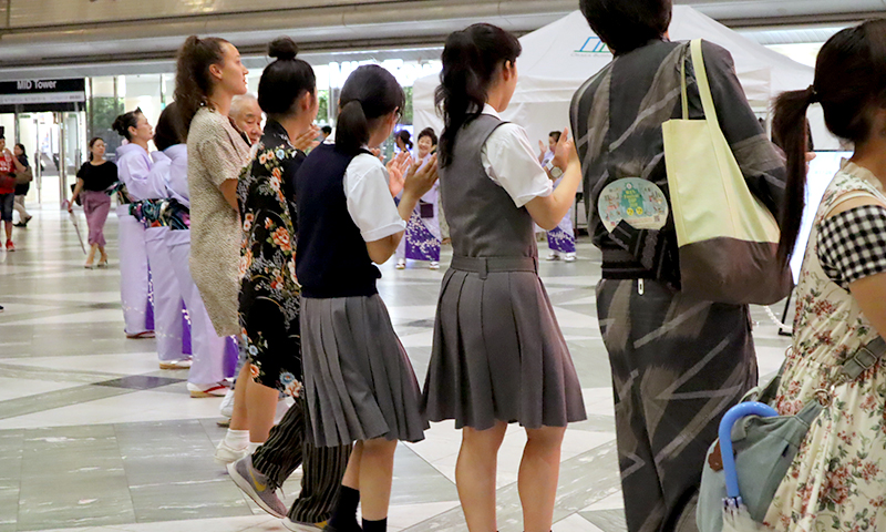 それぞれの楽しみ方で参加できる盆踊り