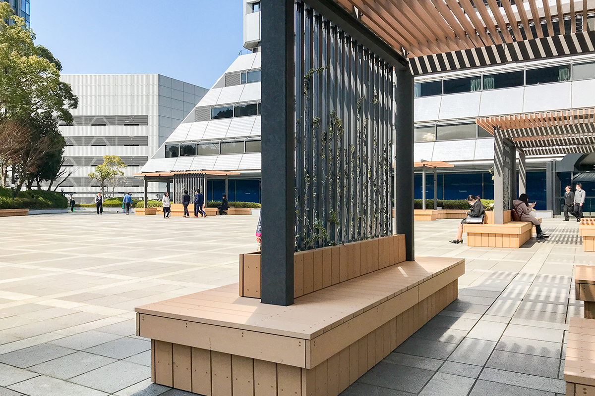 TWIN21ビル 南プラザ