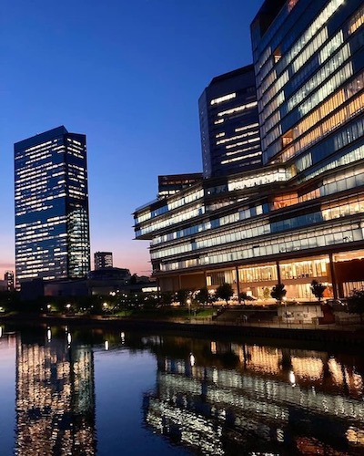 夜間の暗がりを解消する「OBPあかりの社会実験」同時開催
